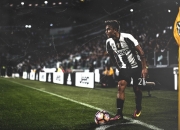 熊猫体育app-双城记，浙江铁血防守冻结天山，西亚卡姆欧陆战场展露锋芒