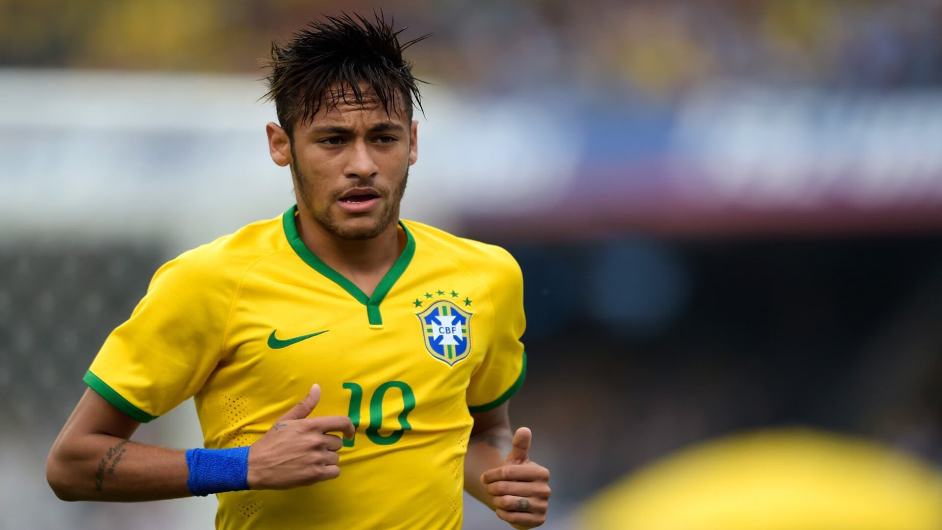 天山脚下燃烽火，易建联关键三分助新疆队险胜火箭